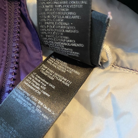 3 in 1 Northface Jacket - Picture 15 of 15